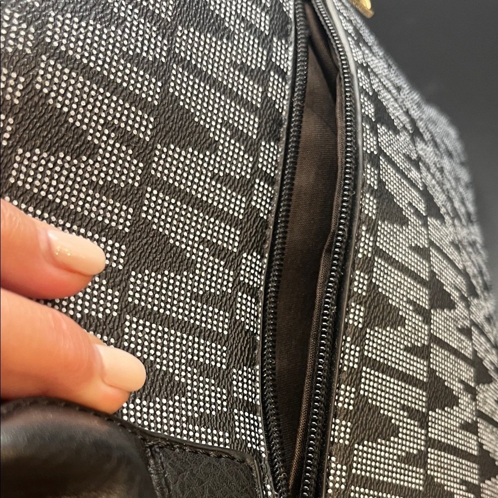 Michael Kors Black and Gray Tote Bag - Picture 7 of 8